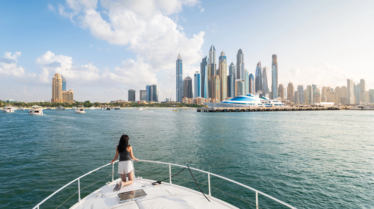 Dubai Marin,  zalazak sunca tijekom luksuzne vožnje jahtom