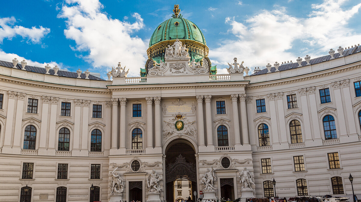 Palača Hofburg u Beču, putovanje u Beč, putovanje autobusom