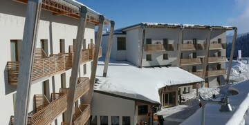 Skijanje u Italiji, skijalište Monte Bondone, Hotel Le Blanc Spa, pogled izvana