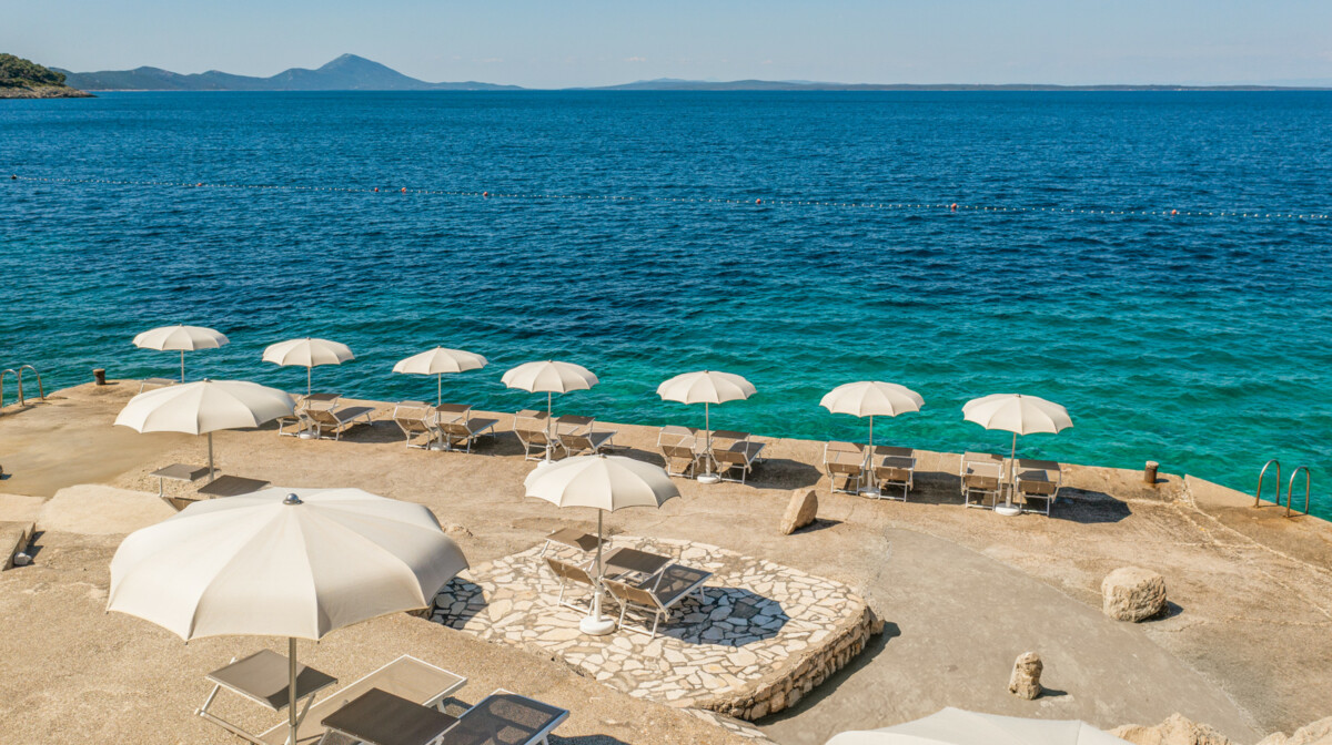Lošinj, Veli Lošinj, Vitality hotel Punta - plaža