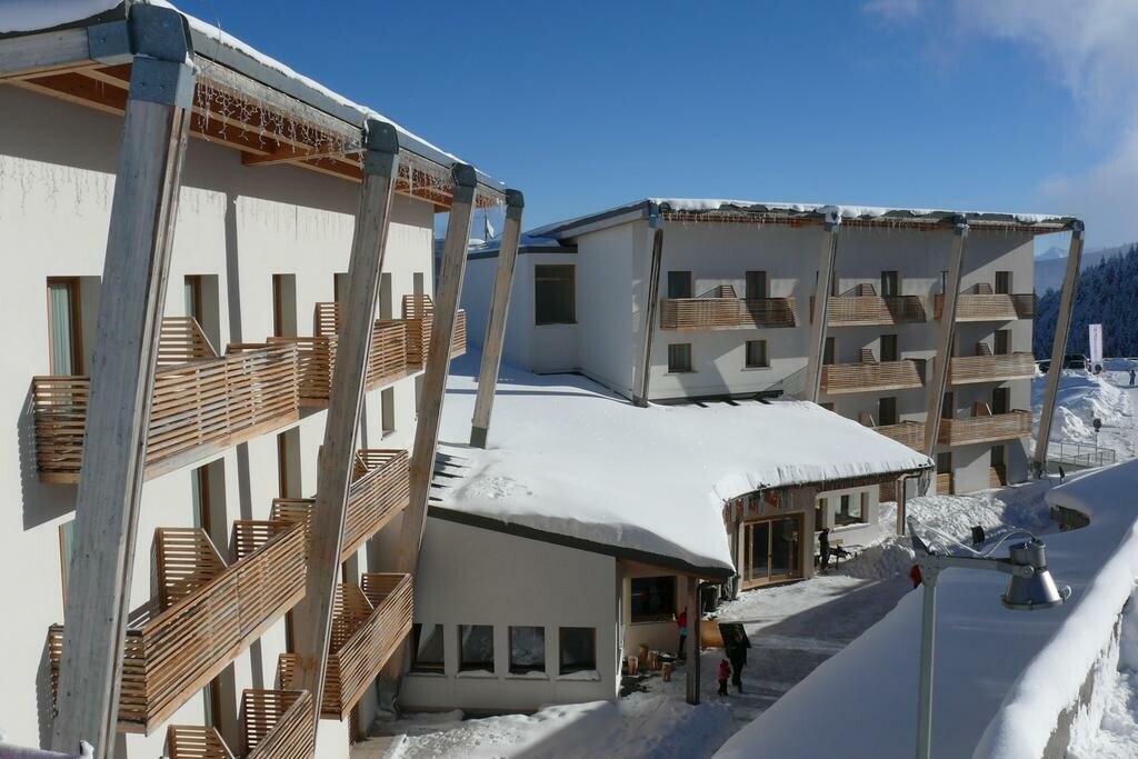 Skijanje u Italiji, skijalište Monte Bondone, Hotel Le Blanc Spa, pogled izvana