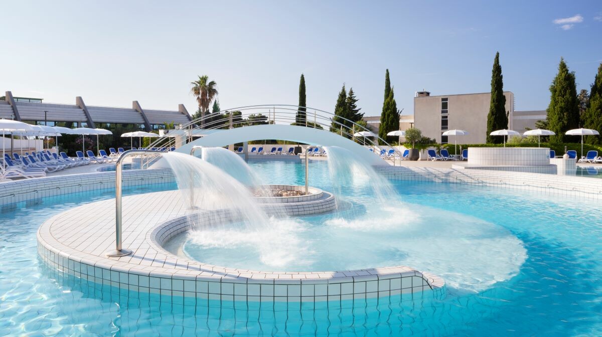 Holiday Village Bonaca 