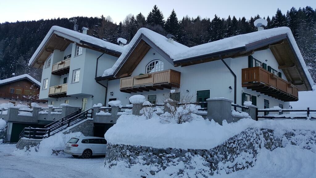 Skijanje u Italiji, skijalište Marilleva, Apartmani Andreotti, pogled izvana