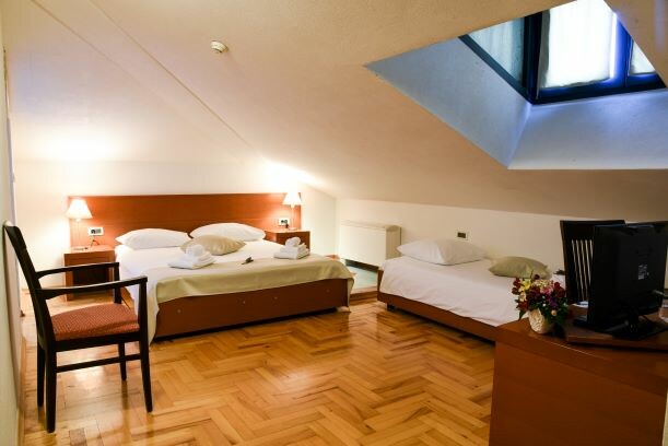 Lovran, Hotel Lovran, potkrovlje