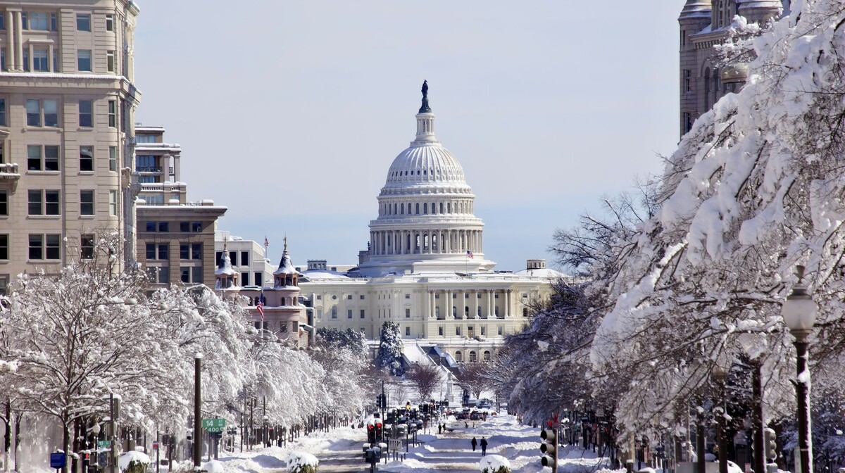US Capitol pod snijegom putovanje Washington, istočna obala Amerike, Američka tura, daleka putovanja