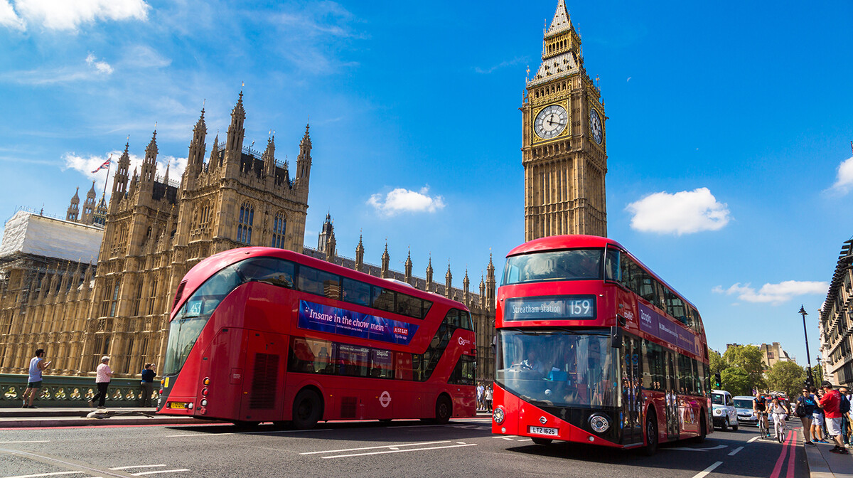 double decker bus, Big Ben i parlament na putovanju London