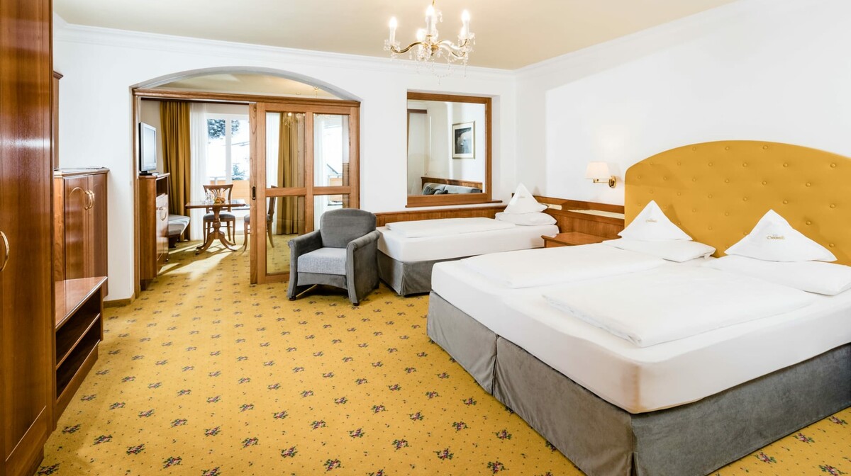 Dolomiti, Selva Val Gardena, Hotel Oswald, family junior suite