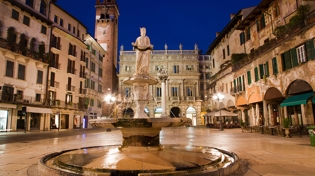 živopisni gradski trg i fontana Madona di Verona, autobusna putovanja, Mondo travel