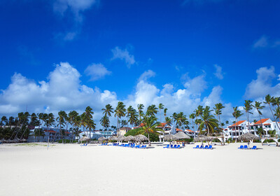 Pješčana plaža Bavaro Beach, odmor Dominikanska republika, karibi, odmor iz snova, daleka putovanja