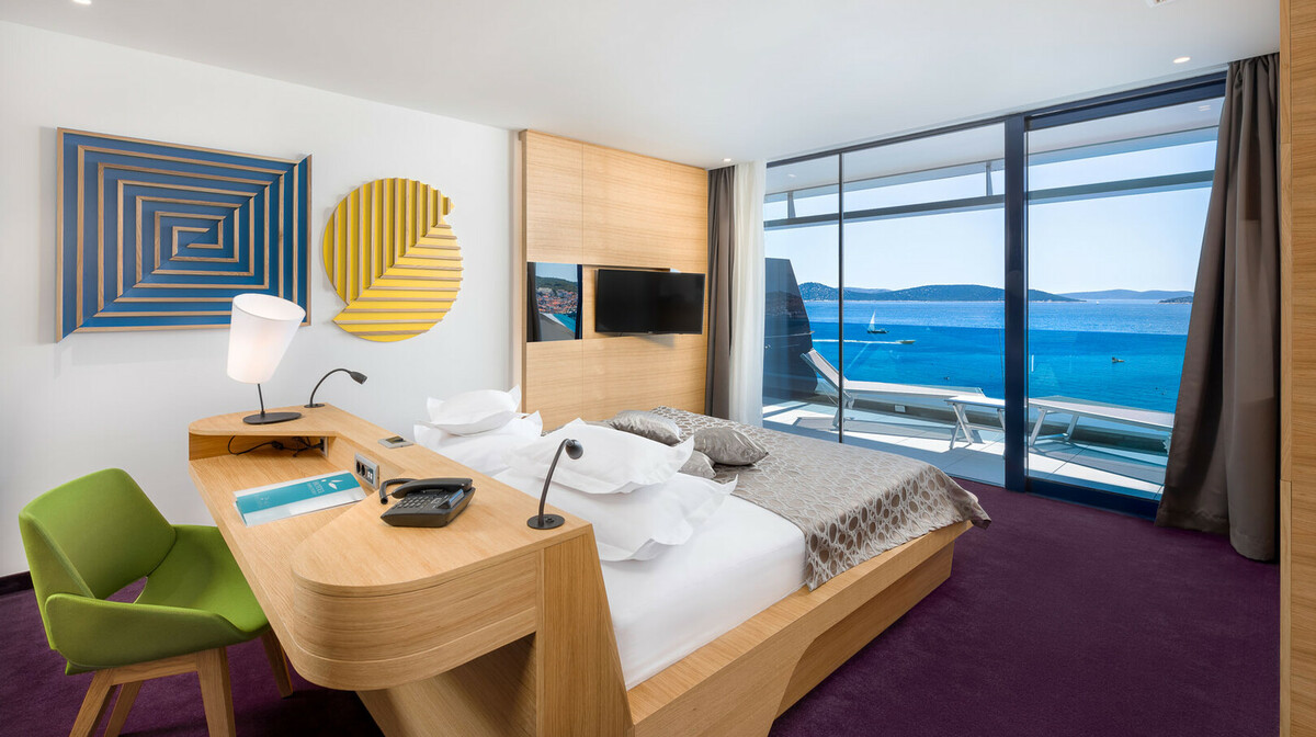 Hotel Sky Olympia, premium suite, pogled na more, otoke i Vodice