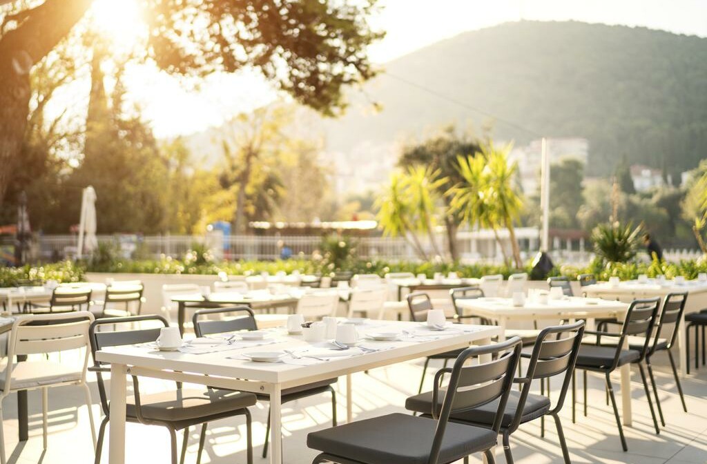 Dubrovnik, Hotel Kompas, vanjski dio restorana