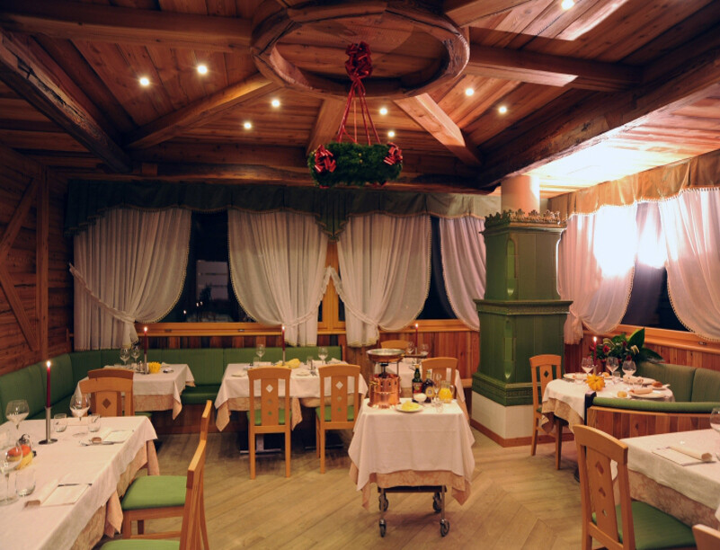 Skijanje u Italiji, skijalište Monte Bondone, Hotel Alpine Mugon, restoran