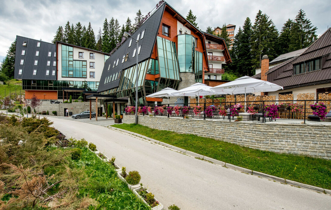 Vlasic, Hotel Blanca, Photo © Midhat Poturovic