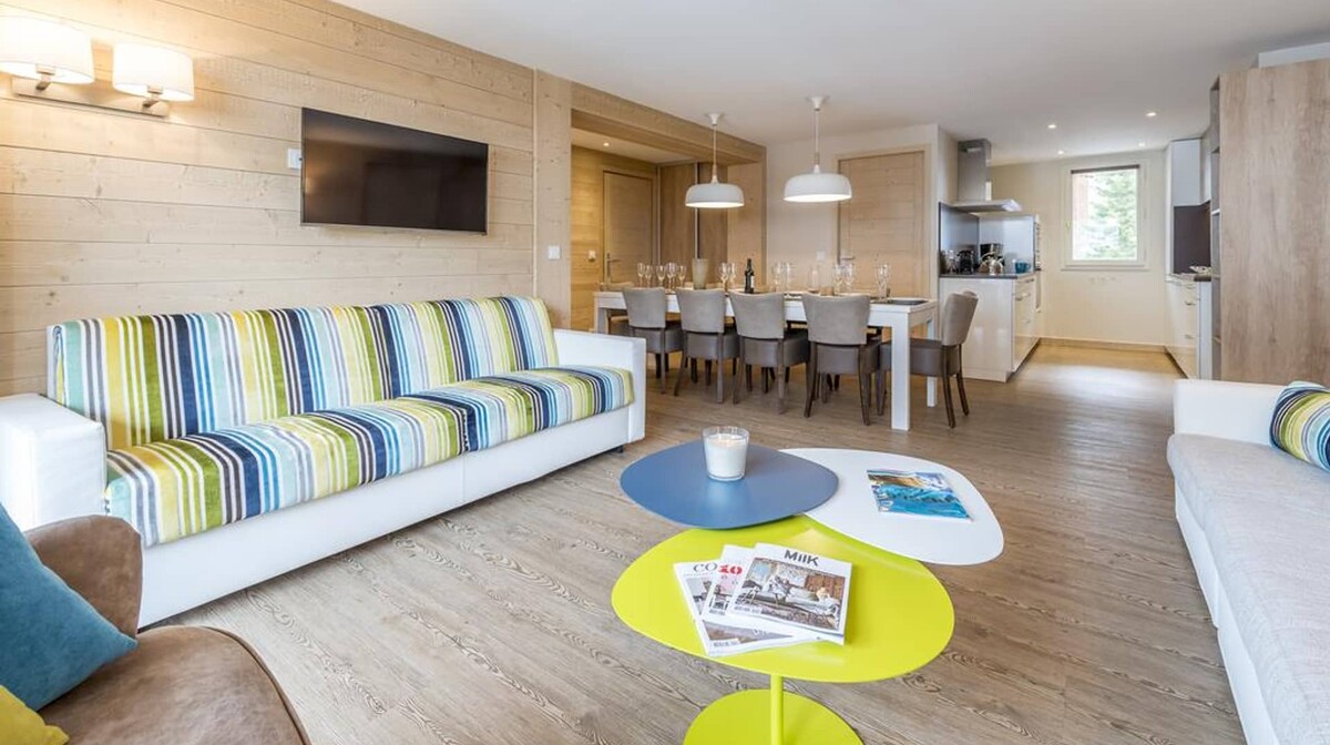 skijanje VAL D'ISERE apartmani, Les Chalets du Jardin Alpin kuhinja, blagavaona i dnevna soba