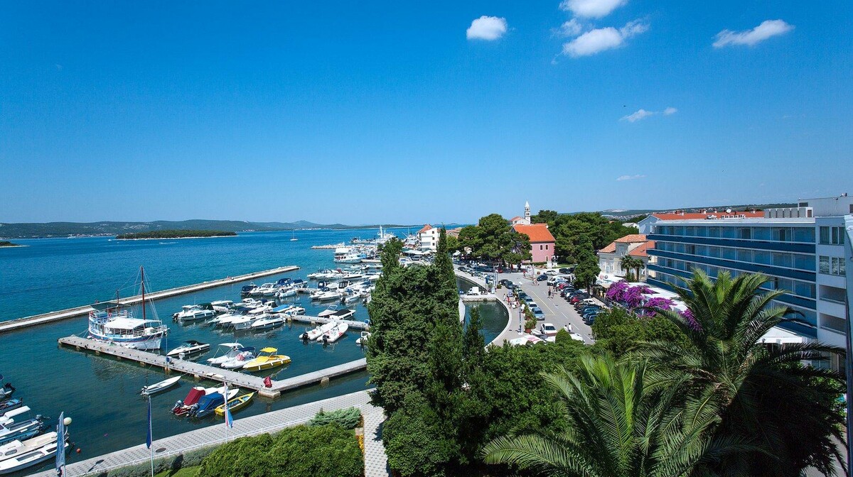 Biograd na Moru, Hotel Kornati