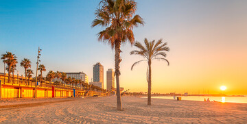 Zalazak sunca na plaži Barceloneta, putovanje u Barcelonu