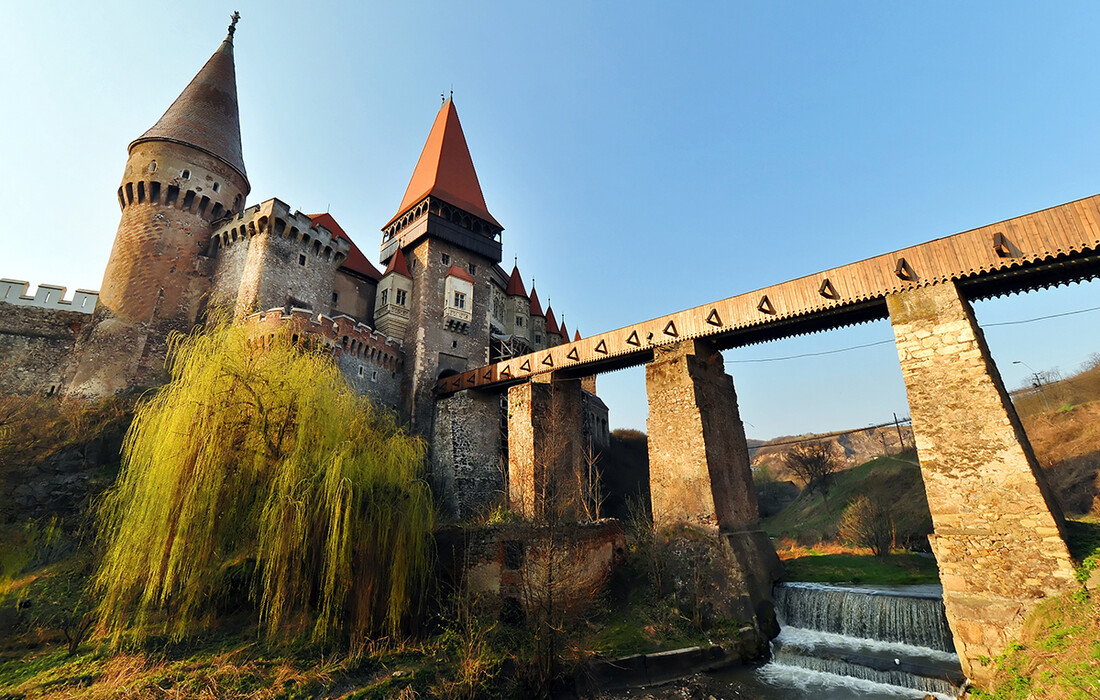 Transilvanija - Huneazi Castle