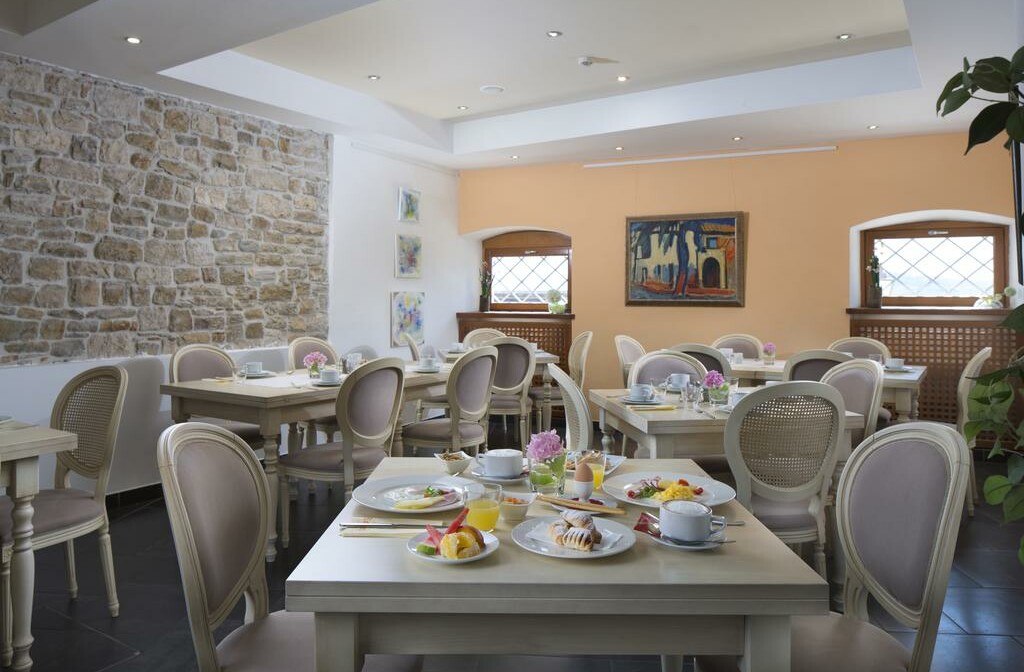 Wellness u Hrvatskoj, Motovun, Hotel Kaštel, restoran.