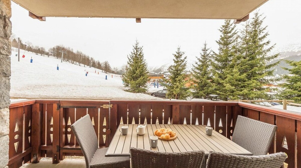 Premium Residence les Fermes de Meribel, balkon i pogled na skijalište