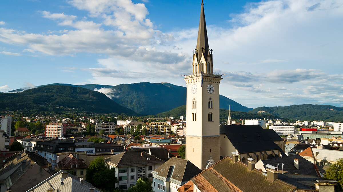 panoramski pogled grada Villacha, autobusna putovanja, Mondo travel, europska putovanja