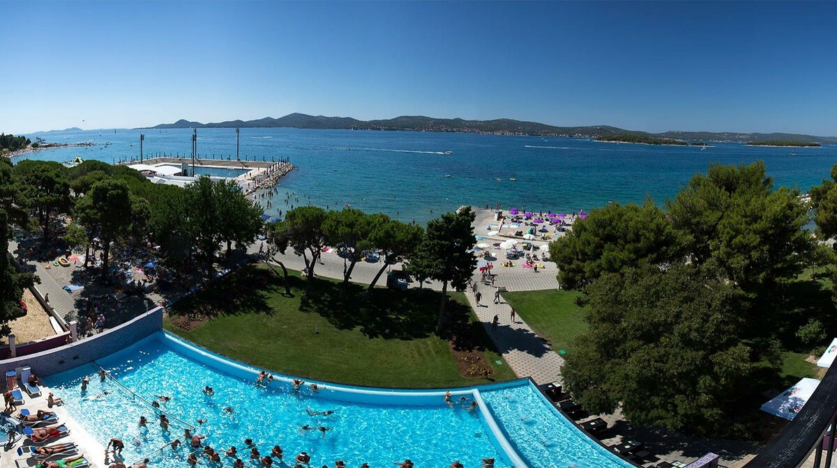 Biograd na Moru, Hotel Adriatic