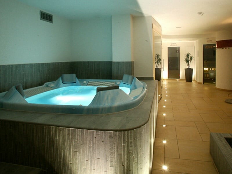 Skijanje u Italiji, Alta Badia, La Villa, Hotel Ladinia, jacuzzi