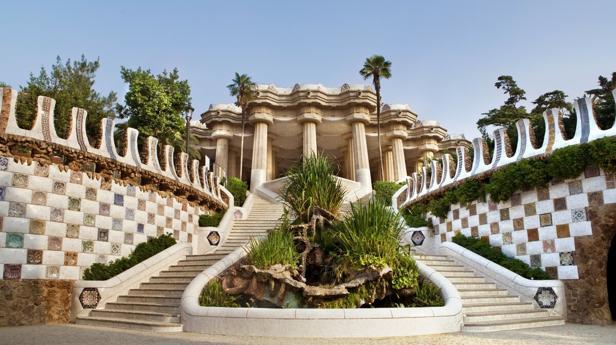 Park Guell u Barceloni, krstarenja Mediteranom, garantirani polasci