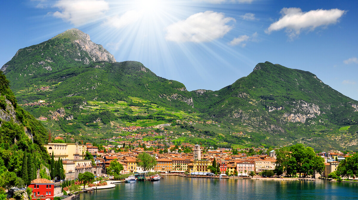 Riva del Garda, putovanje Lago di Garda, Mondo travel