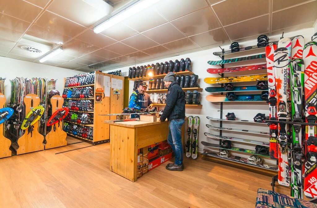 Skijanje u Italiji, Hotel Regina e Fassa, oprema