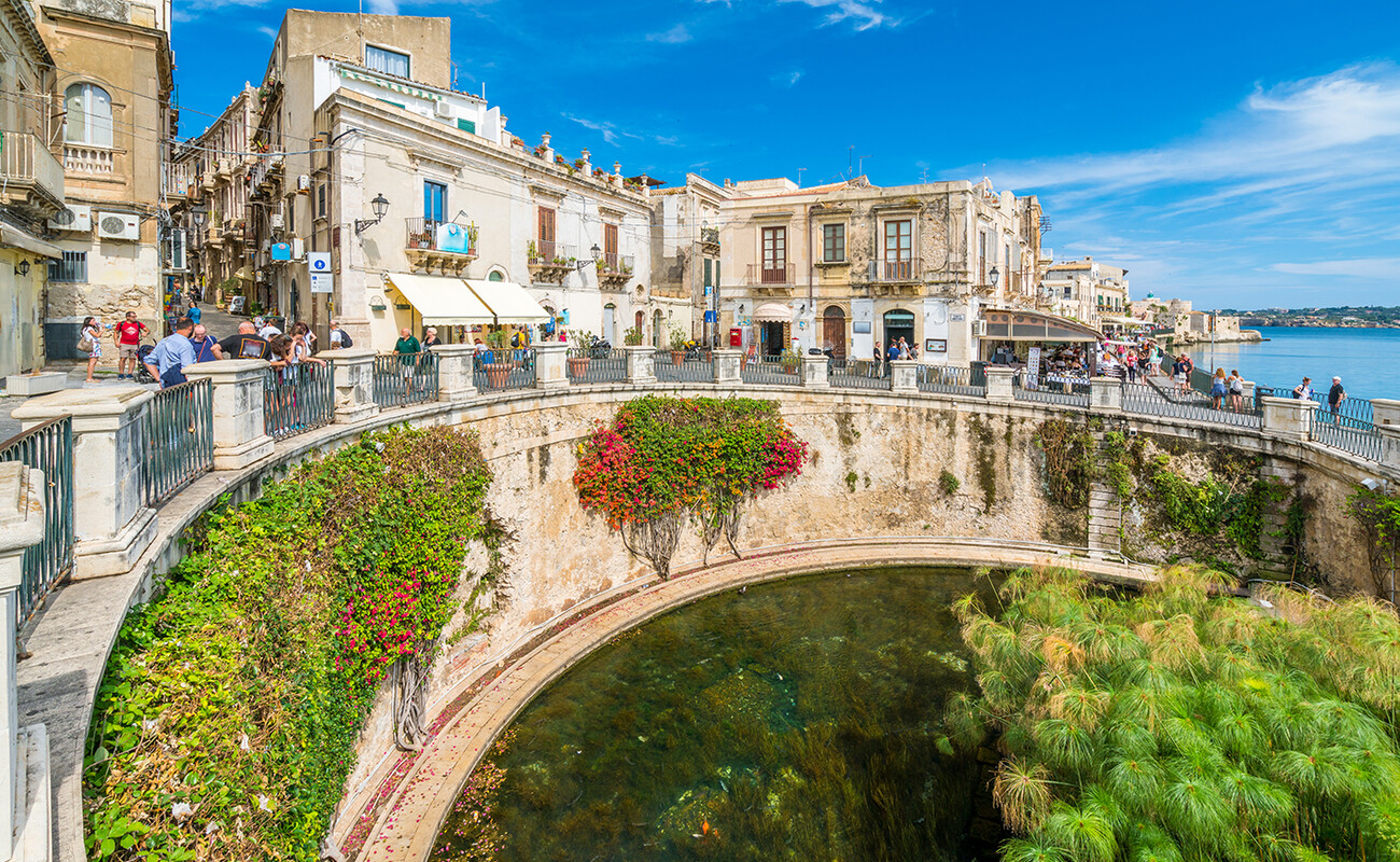 Siracusa, posebnim zrakoplovom iz zagreba