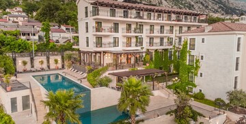 Huma Kotor Bay Hotel