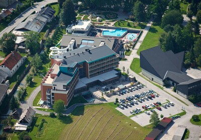 Wellness u Sloveniji, Bohinjska Bistrica, Bohinj Eco, izgled hotela iz ptičje perspektive