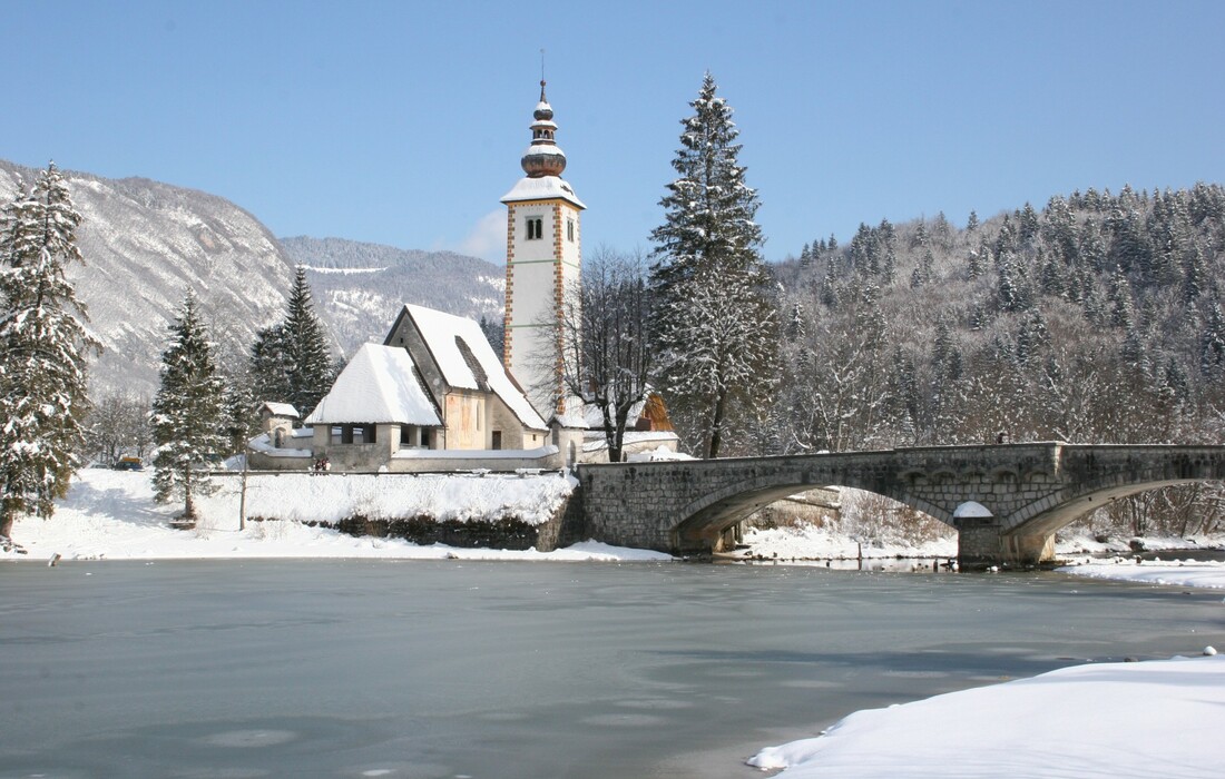 Slovenija, Bohinj, zaleđeno jezero Bohinj