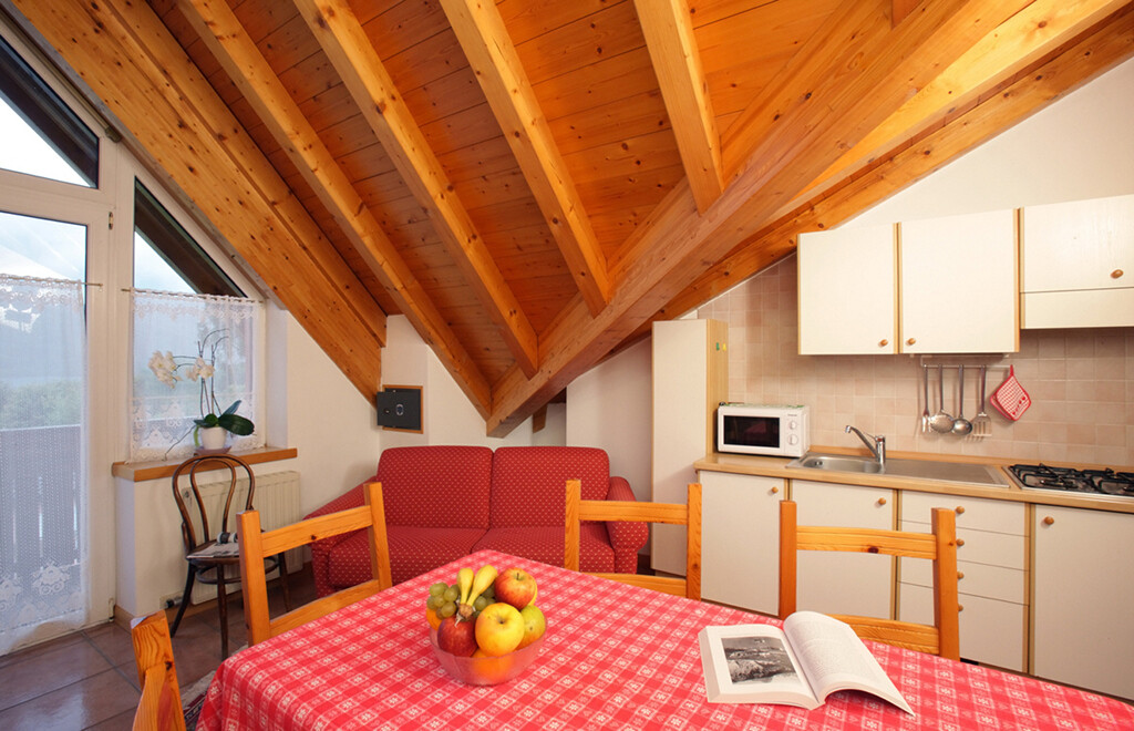 Skijanje u Italiji, skijalište Andalo / Paganella, Molveno, Apartmani Al Caminetto, kuhinja