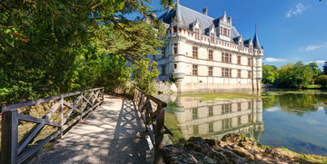 dvorac chateau de Azay-le-Rideau, putovanje dvorci loare, francuska tura, garantirani polazak