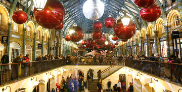 Blagdanska atmosfera u Covent Garden, putovanje u London