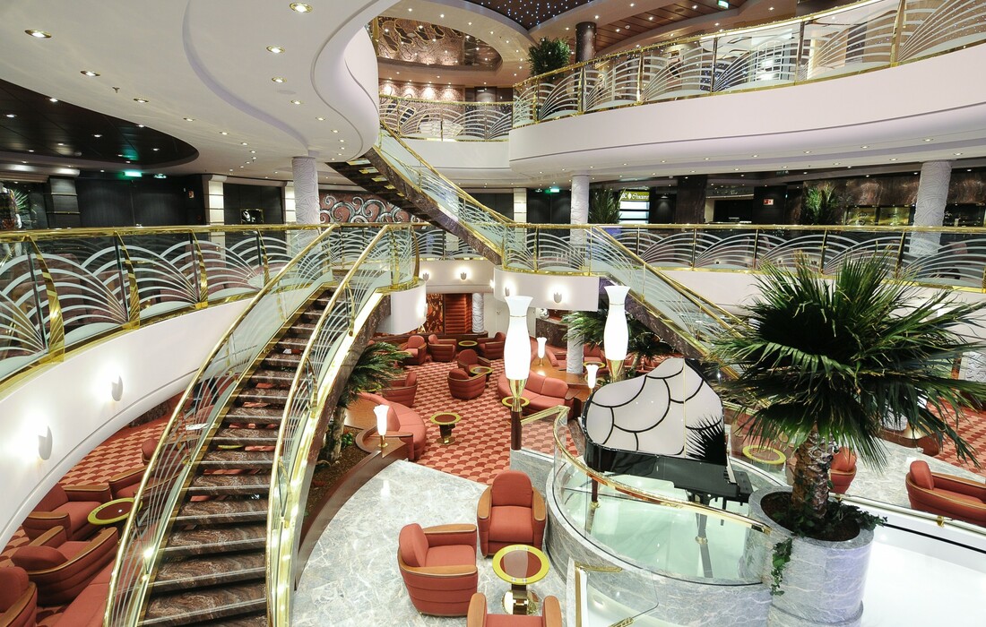 MSC Magnifica