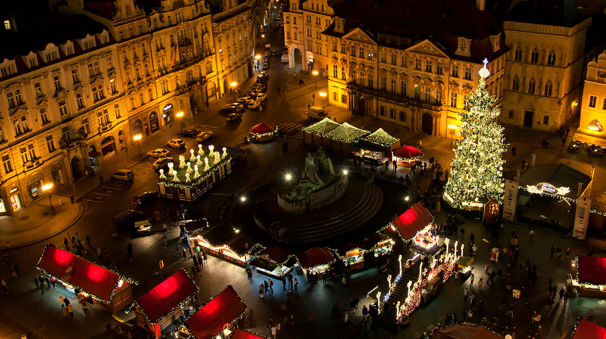 prekrasno ukrašen Prag, Mondo travel, europska putovanja, advent, Nova Godina