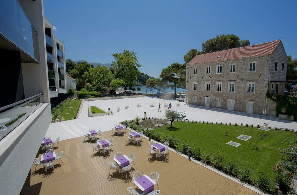Dubrovnik, Mlini, Hotel Mlini, vanjska terasa