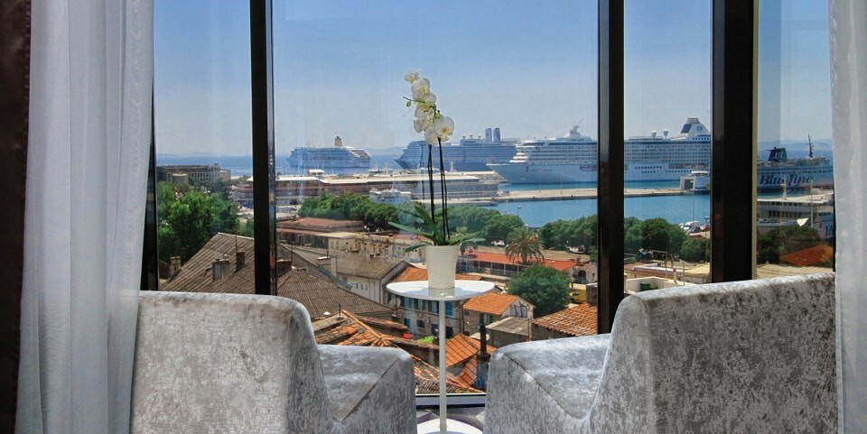 Split, Hotel Luxe, pogled na luku