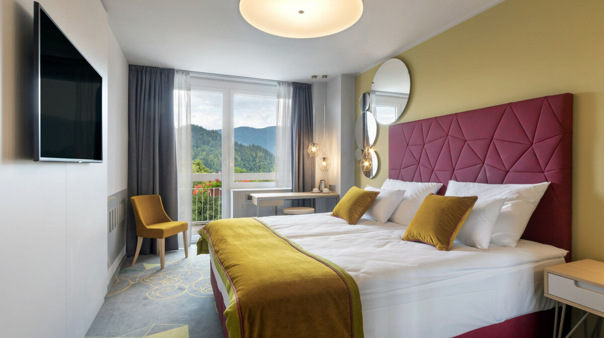 Skijanje i wellness u Sloveniji, Bled, Hotel Rose, soba jezero