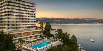 Panorama hotela Ambasadoru u Opatiji.