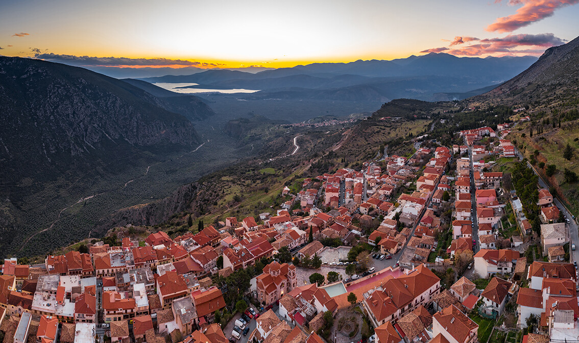 Delphi, Korintski zaljev