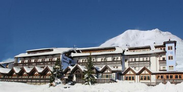 Skijanje u Italiji, skijalište Passo Tonale, Hotel Sporting, pogled izvana