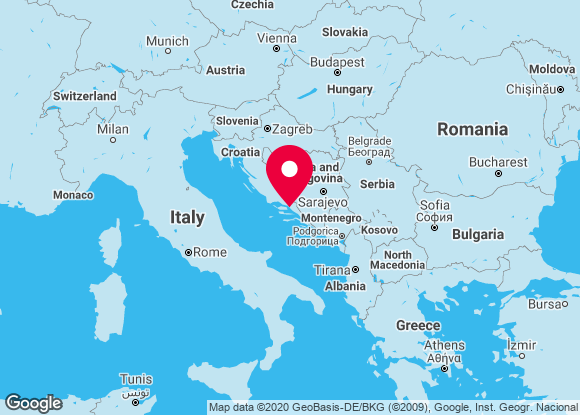 Baško Polje, Turističko naselje Alem 2*