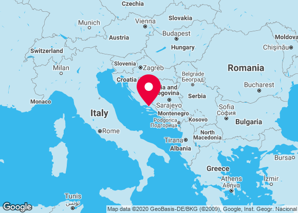 Omiš, Turističko naselje Brzet 3*, Proljetna akcija -10% 1.5.-14.6.