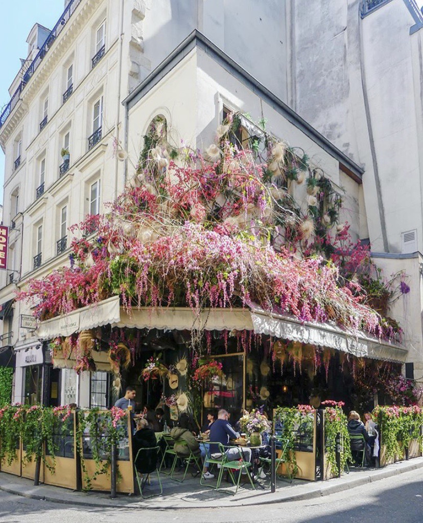Pariški kafić